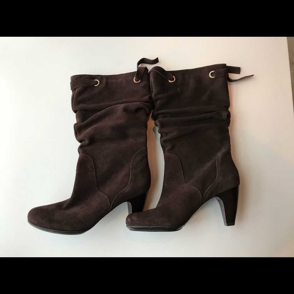 Brown boots